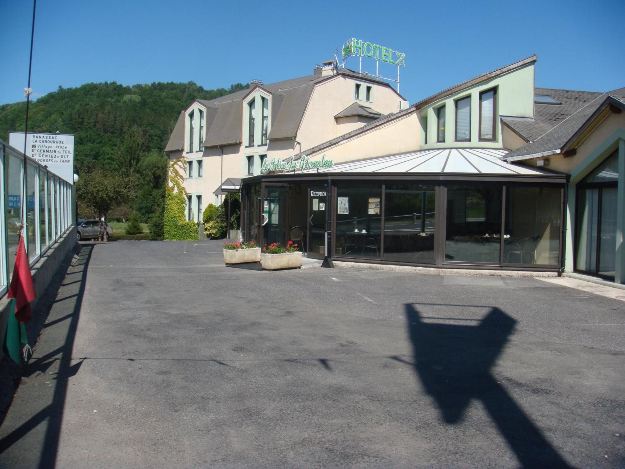 Hotel-Restaurant Le Calice Du Gevaudan - A75 Banassac Екстер'єр фото